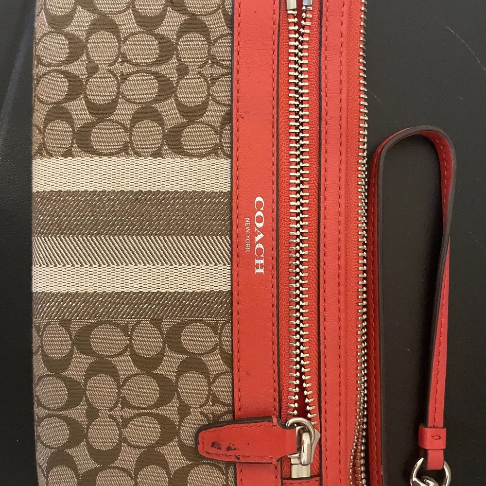 Wristlet